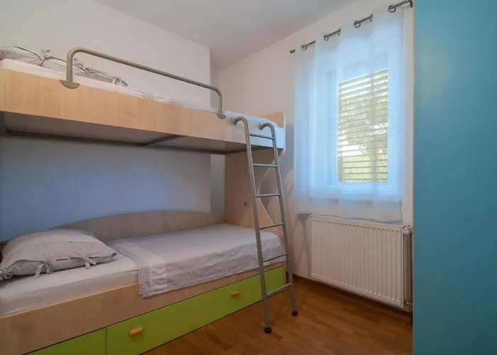 Irena Apartment *