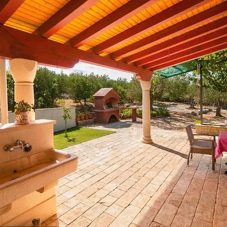 Irena Apartmán Supetar